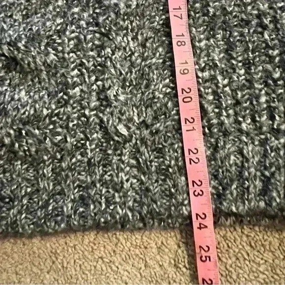 TOPSHOP Women’s Size Small Crop Cable Sweater Mock Gray white Black NWT - Picture 6 of 8